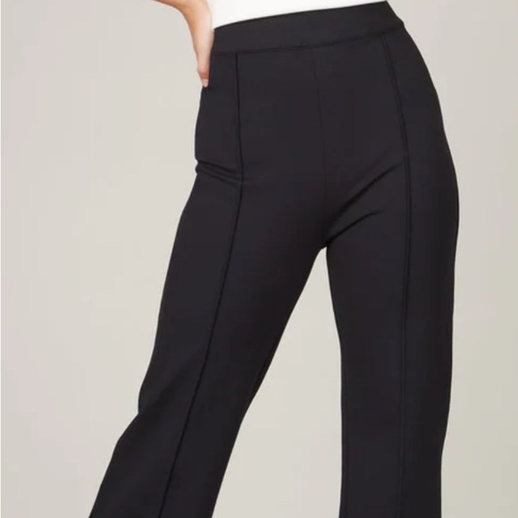 SPANX - Hi Rise Flair - Elegant Black Women's Pants - M - Picture 3 of 6